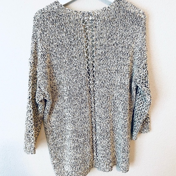 J.Jill Knit Neutral Colors Sweater size Medium - Picture 9 of 9